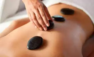 Terapia com Pedras Quentes